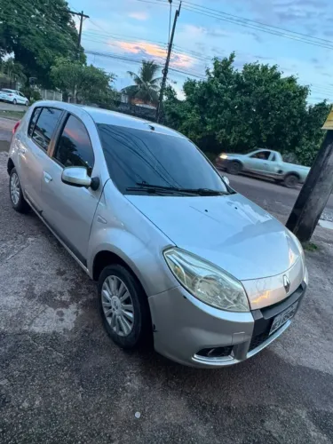 Renault Sandero Privilège Hi-flex 1.6 16V 5P AUT 2013