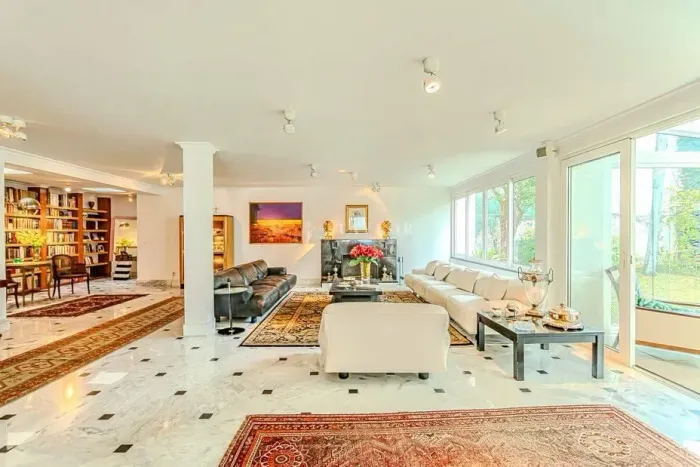 Casa com 6 Quartos à Venda, Planalto Paulista - São Paulo