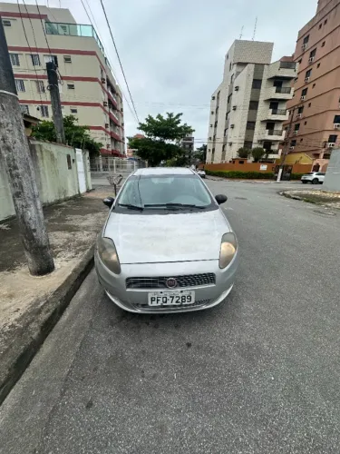 Fiat Punto Essence 1.6 Flex 16V 5P 2011