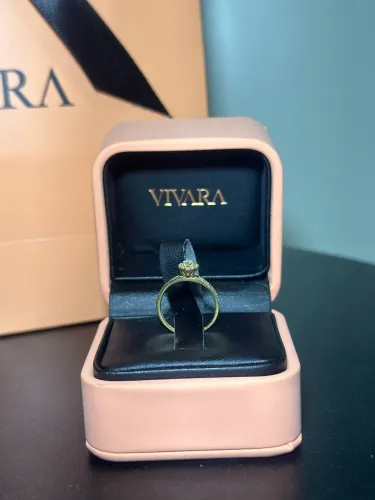Anel Pavê em Ouro Amarelo Vivara