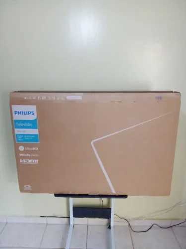 Vendo caixas de tv 50 e 43 polegadas Philips nova preço 70 reais 