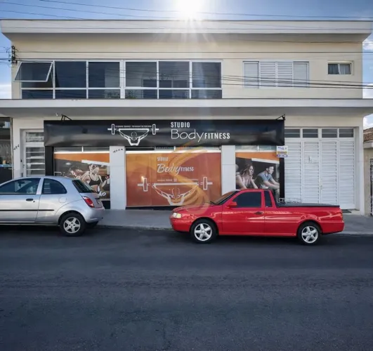 Oportunidade única: casa à venda com ponto comercial já locado - Centro