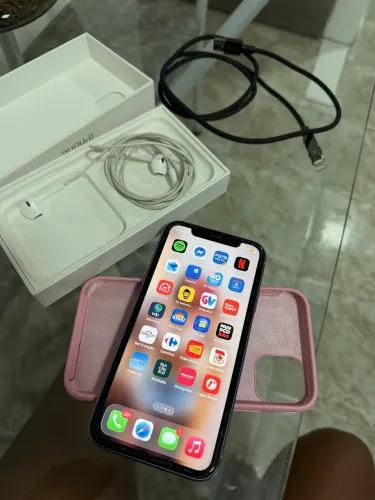 Vendo iPhone 11 64gb