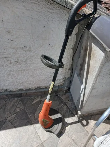 Cortador de grama elétrico Tramontina AP1000 (