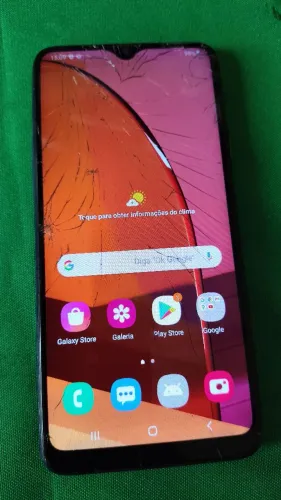 A20S 32gb ( trincado mas funciona normal)