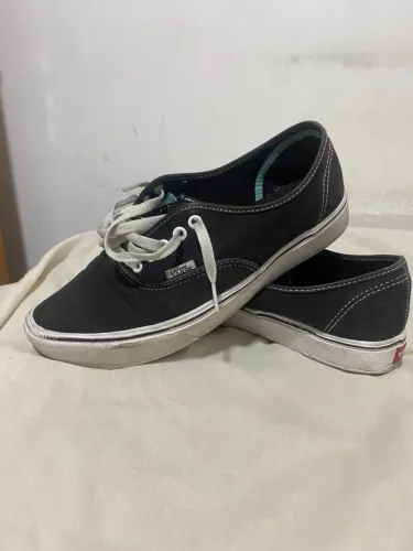 Tênis Vans Authentic Comfycush - Black/ True White Num 40
