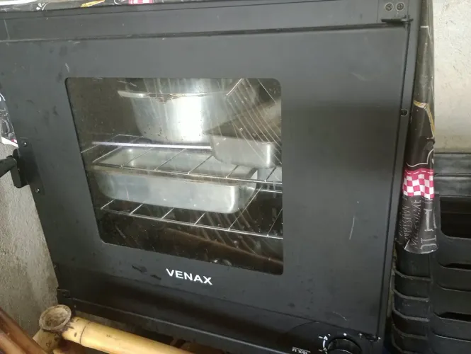 Vendendo forno a gás
