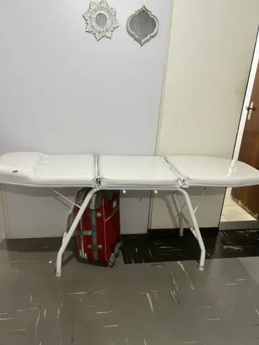 Maca de Massagem Dobrável e Reclinável (3 Posições) - Branca [NOVA]
