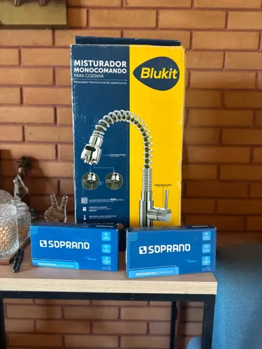 Misturador monocomando Blukit para cozinha, com ducha ? 2 fechaduras Soprano, n
