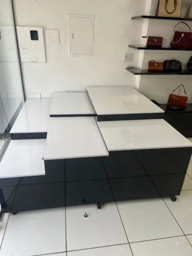 Tablado para calçados 