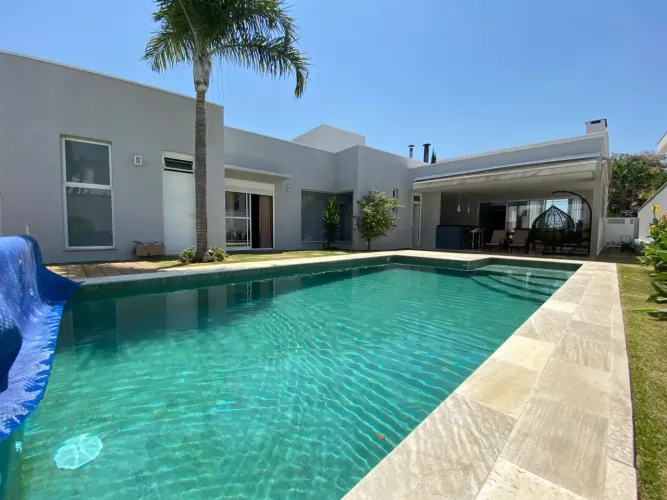 Casa de condomínio para venda com 380 metros quadrados com 3 quartos