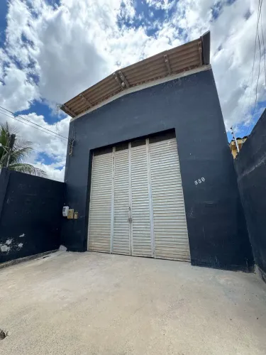 Galpão comercial/industrial para aluguel em Arapiracacom escritório, banheiro e divisões 