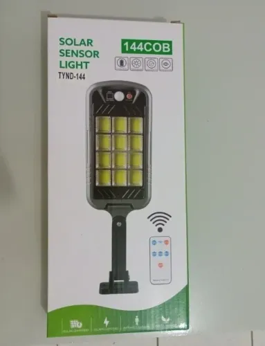 Painel Solar com 144 Leds TYND-144