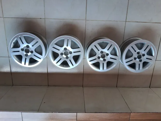 Jogo de rodas vw  aro 14 original 