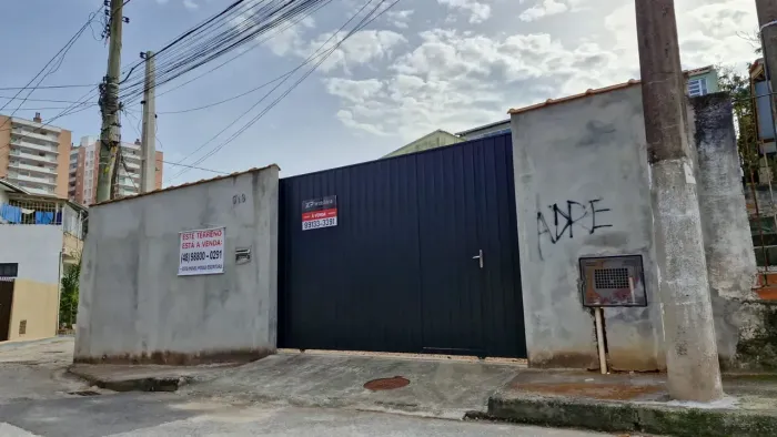 Lote/Terreno para venda tem 180 metros quadrados em Barreiros - São José - Santa Catarina