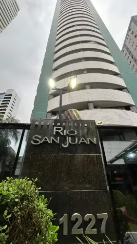 Apartamento para locação mobiliado com 118m²,3 quartos, sendo 1 suíte, sala, cozinha, área