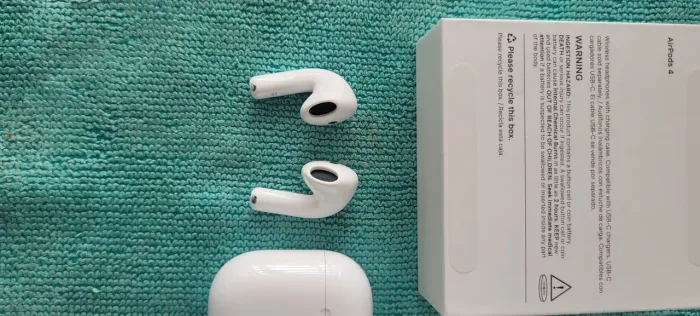 Airpods 4 i phone novo