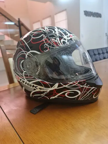Capacete Norisk Razor FF391. Tamanho M