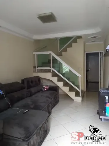Sobrado em Condomínio á venda na Vila Esperança!