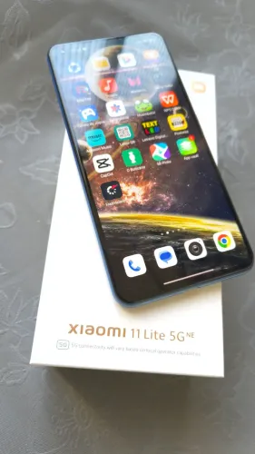 Xiaomi Mi 11 lite 5G NE - 8 ram, 256mb Snarpdragon 