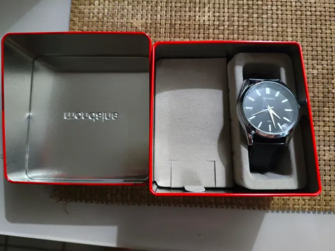 Relógio Mondaine Analógico Masculino Preto - Elegante e Conservado