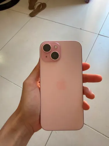 iPhone 15 128GB