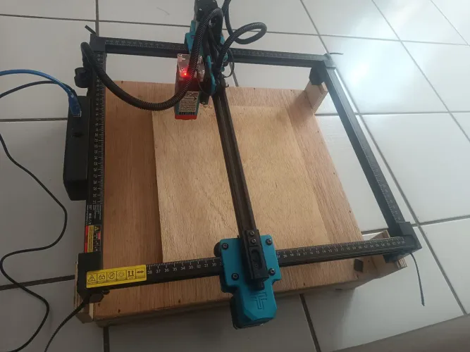 Máquina de gravação a laser