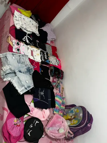 Roupas de menina