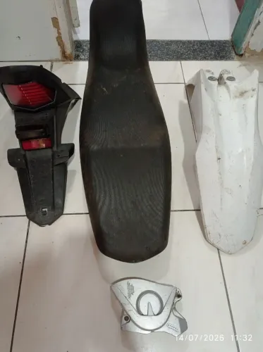 Peças de moto bros