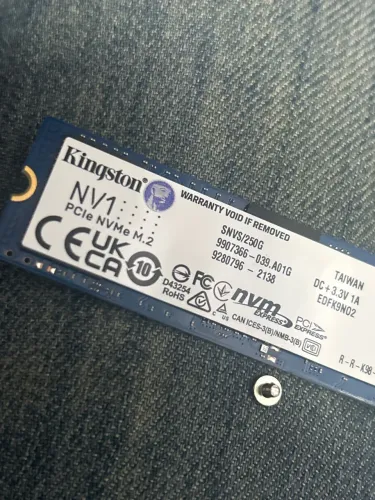 SSD kingston NV1 250Gb NVMe