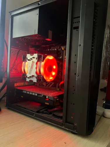 Pc com Xeon + GTX550 Ti +8GB