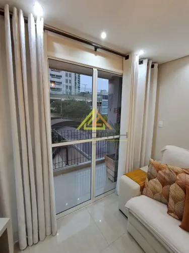 Apartamento na Vila Guilherme com 2 dormitórios e 2 banheiros com 1 vaga de garagem.