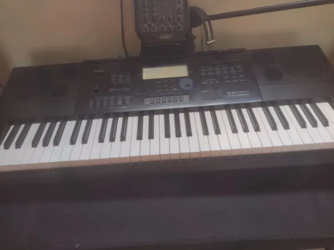Teclado Casio CTK 6200 - Programado com Ritmos atuais