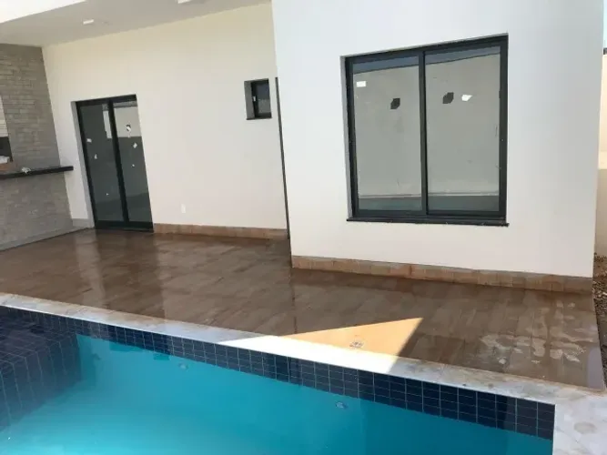 Casa com 3Suites no florais da mata Valor R$2000.000,00 por R$1.800.000,00 linda
