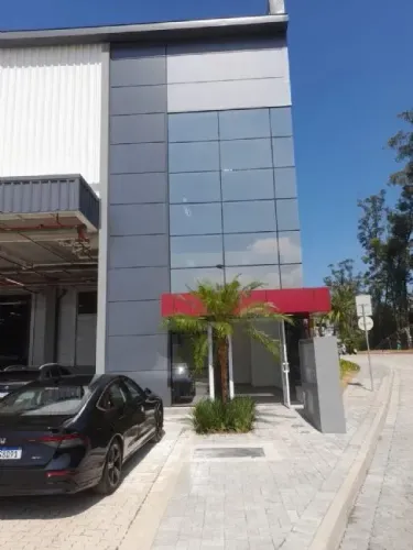 Sanca Galpões Em Condominio / Imigrantes