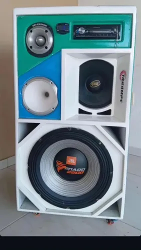Vendo caixa de som quadriway (4 vias) BOB, Som de qualidade 