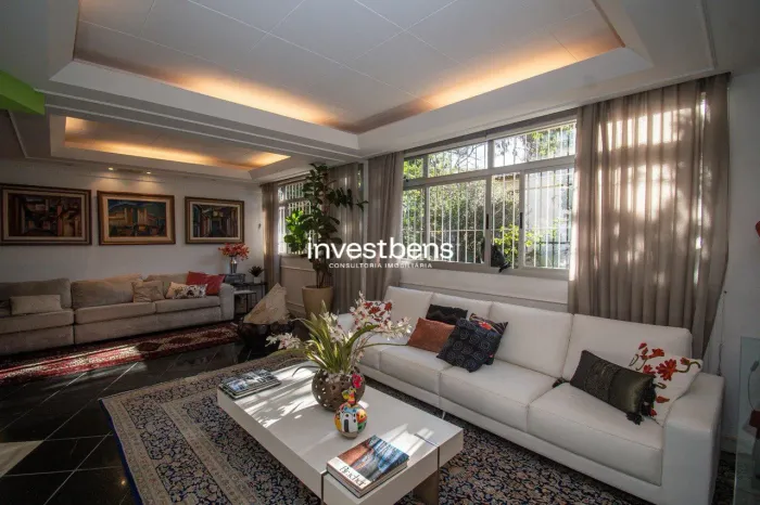 Apartamento de aproximadamente 280m² à venda 4 quartos, 1 suíte, 2 vagas Santa Lúcia