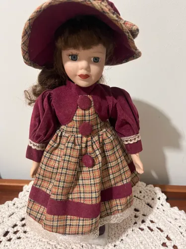 Bonecas de porcelana