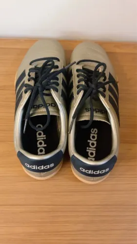 Tênis adidas