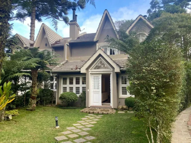 Excelente Casa no Centro de Gramado