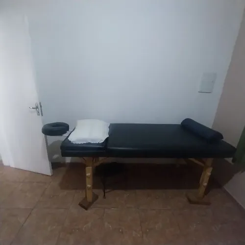 Vende maca de massagem