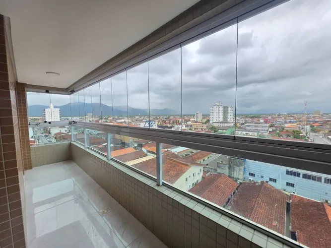Apartamento à venda em Praia Grande no bairro Ocian com 2 dormitórios