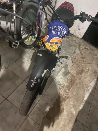 Vendo moto boa custo benefício