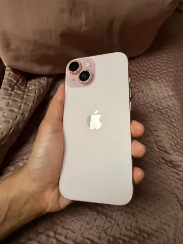 iPhone 15 rosa 