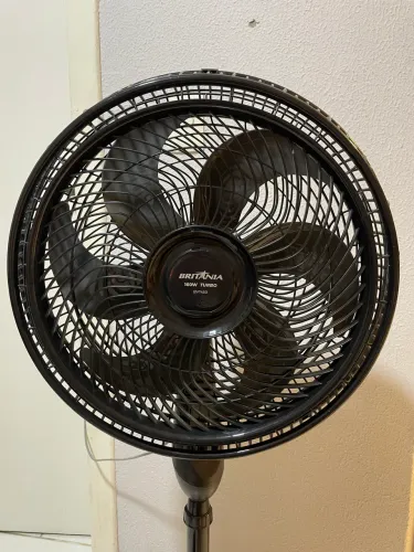 Ventilador Britânia Grande e Potente