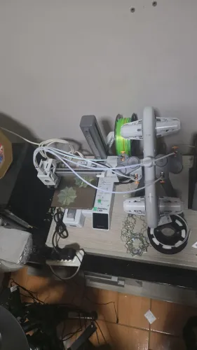 Vendo Impressora 3D Bambu lab A1 Mini Combo Ams, semi nova com nota fiscal pouco uso