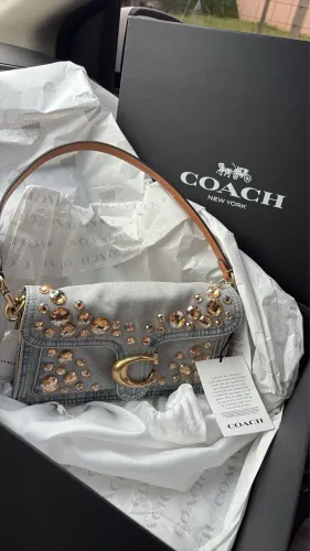 Bolsa Coach original, nova e impecável.