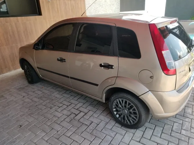 Ford Fiesta 1.0 8V Flex/class 1.0 8V Flex 5P 2010