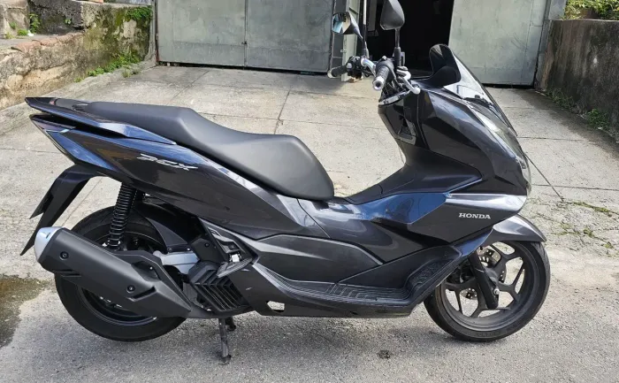 Vendo PCX 23/23 no meu nome