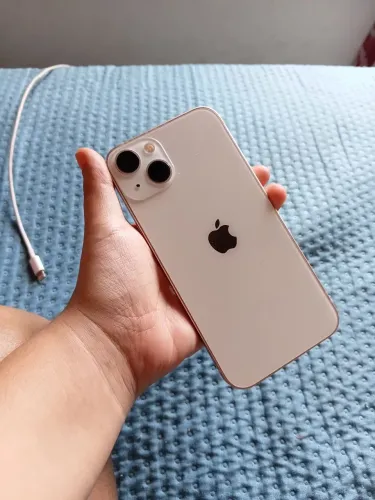 IPhone 13 128g saúde da bateria 99%
